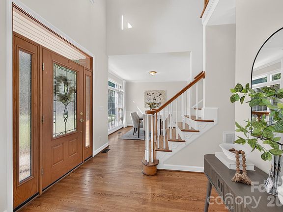 3rd image of 16506 Whispering Oaks Ln