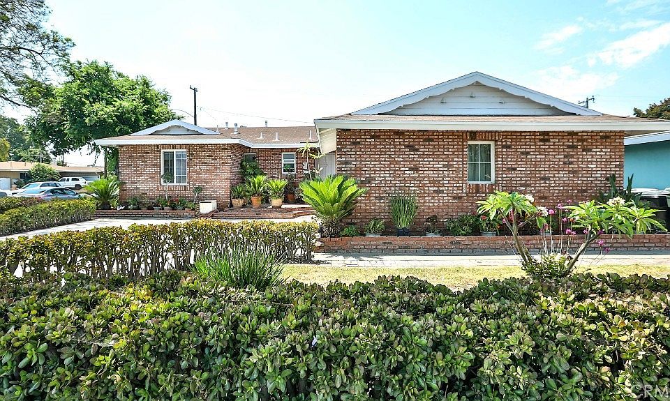 1st image of 3102 W Del Monte Dr