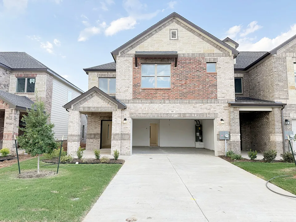 128 Pinkie Holmes Dr