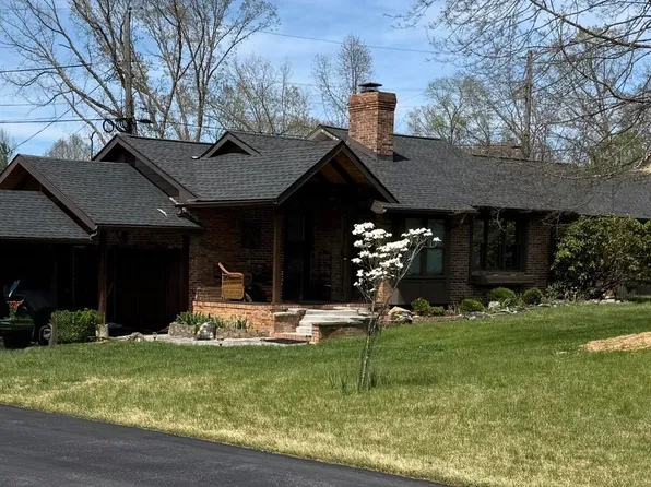 3524 Pinewood Pl, Kingsport, TN 37664