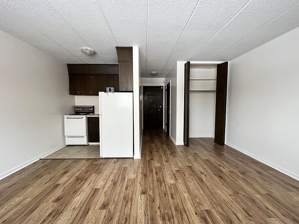 1st image of 2277 Cornwall St #3