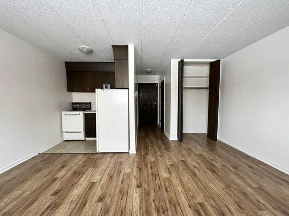 2277 Cornwall St #23, Regina, SK S4P 2L1