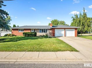 301 W Franklin St, Tremont, IL