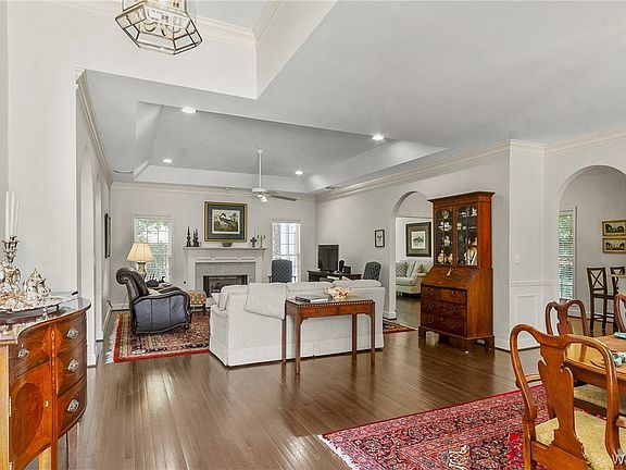 5th image of 3806 Oak Colony Dr