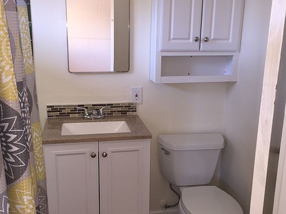 4th image of 691 Pamlar Ave APT D