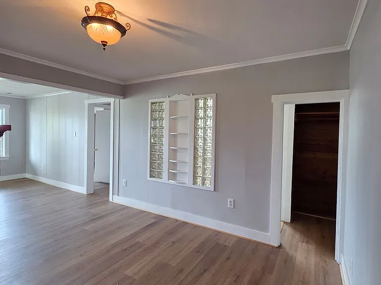 2196 Spring St E — Photo 10