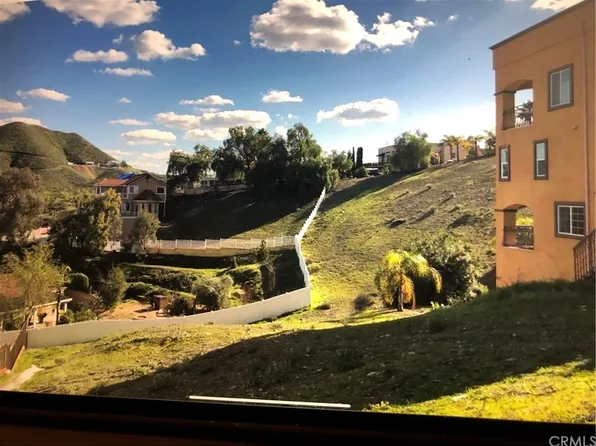 22871 Giant Fir Pl, Canyon Lake, CA 92587