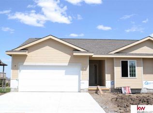2910 Lakeside Dr, Plattsmouth, NE 68048