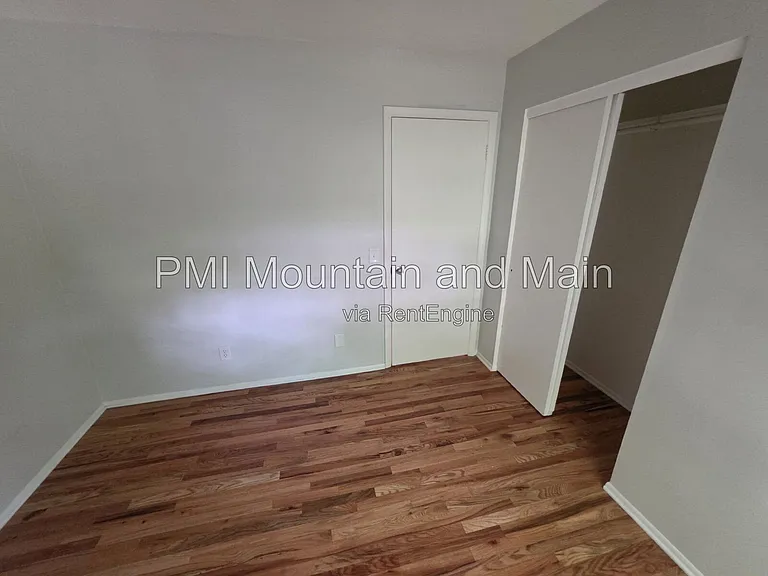 4 Erwin Dr — Photo 20