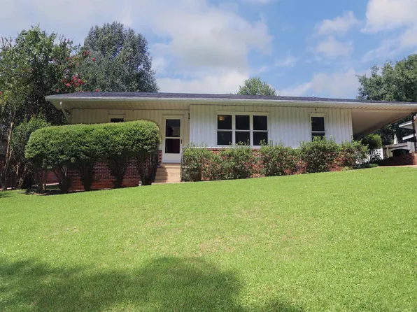 3514 E 18th Ct, Sheffield, AL 35660