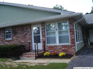 8 Cranberry Rd, Manahawkin, NJ 08050