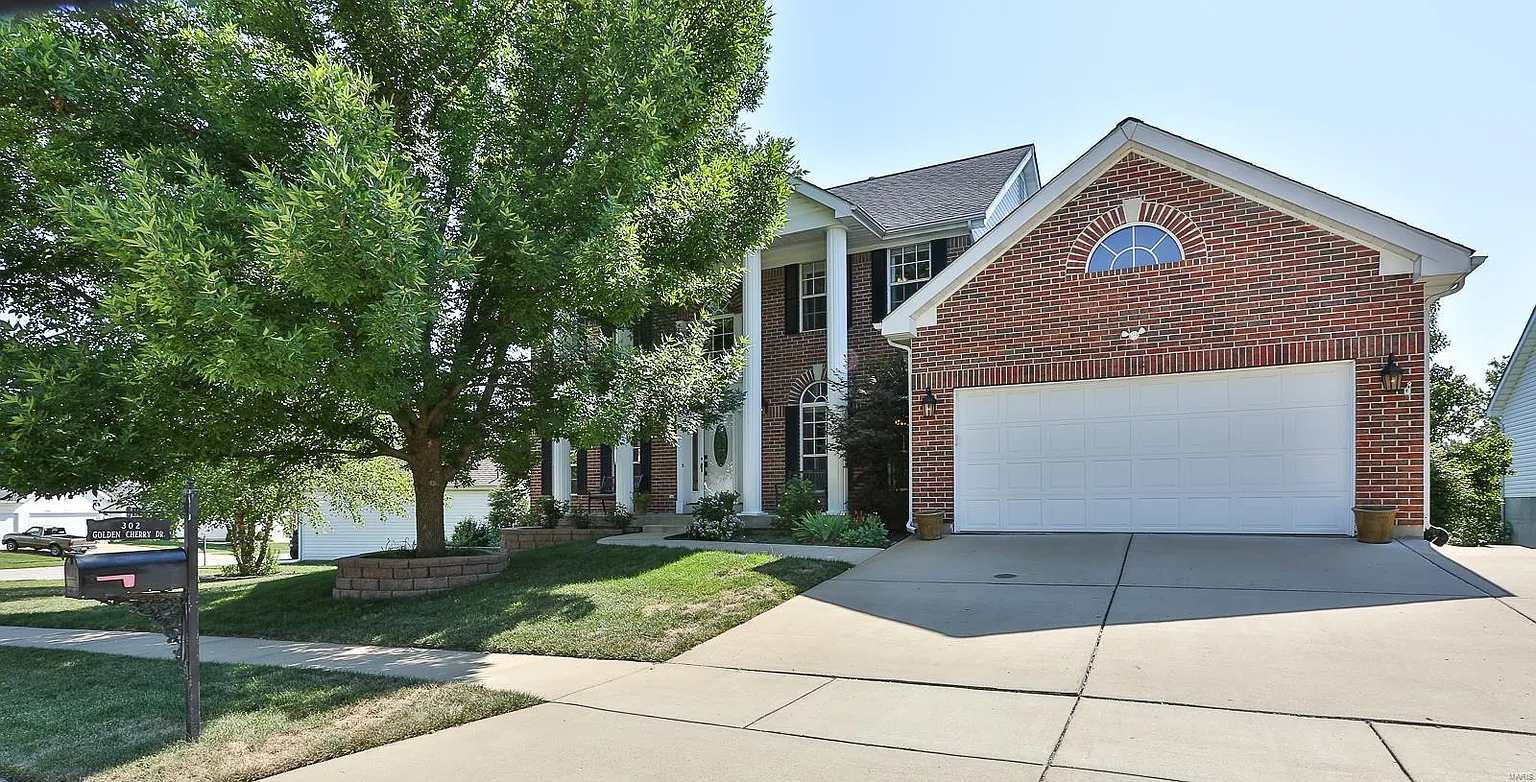 302 Golden Cherry Dr photo 1