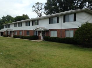 6702 N Parkdale Dr, Peoria, IL 61614