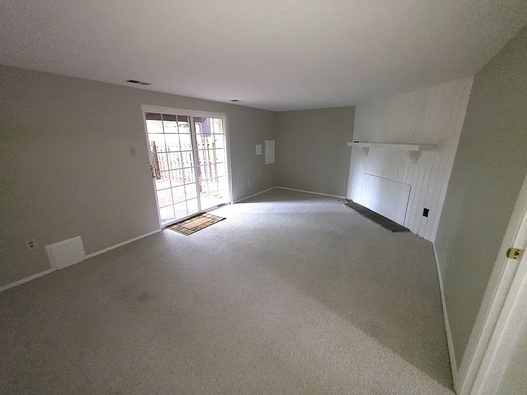 7331 Kerry Hill Ct — Photo 15