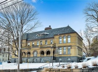100 Broad St APT 201, Norwich, CT 06360