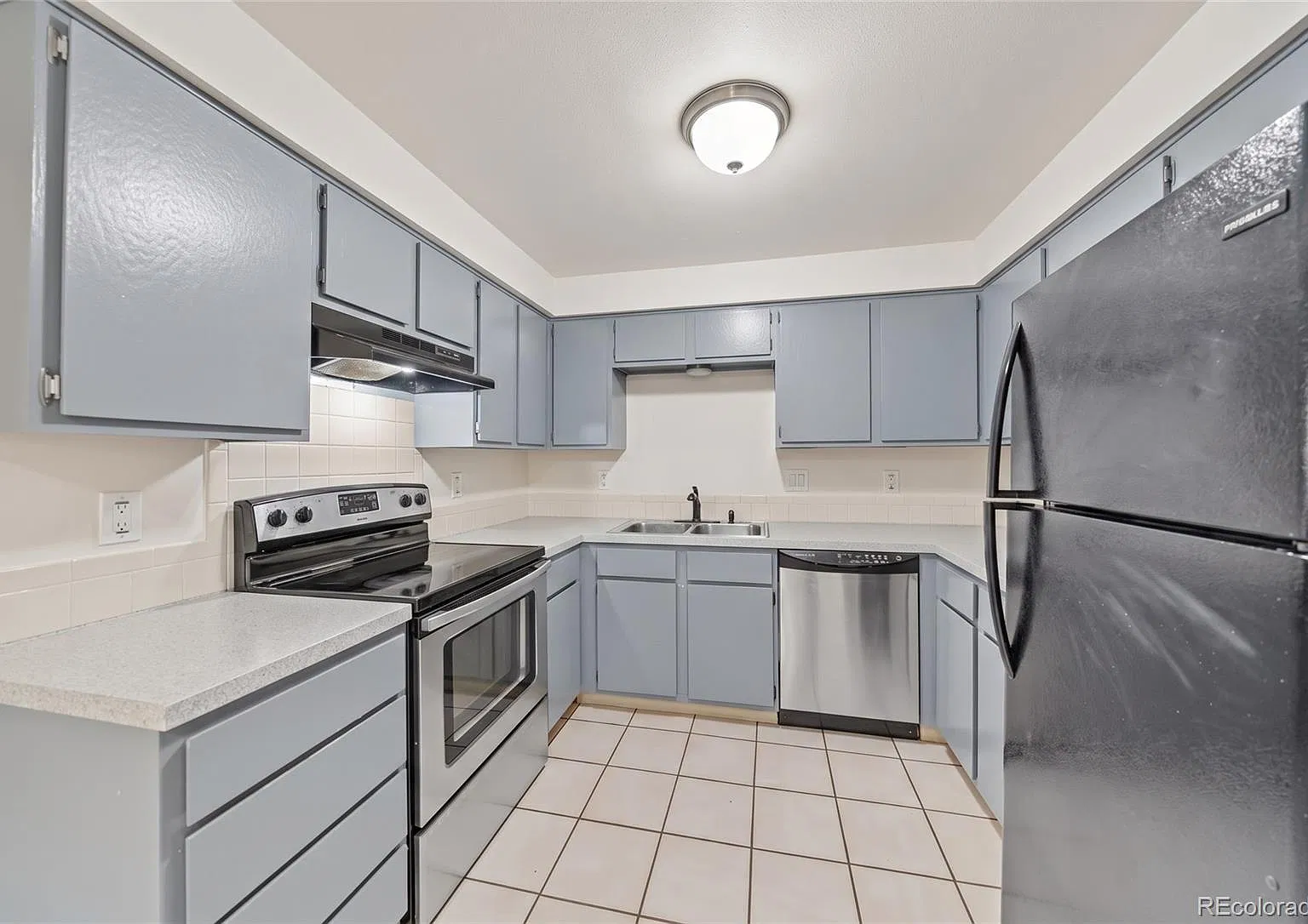 3 bed, 1.5 bath, 1150 sqft, $2,345 — Photo 4