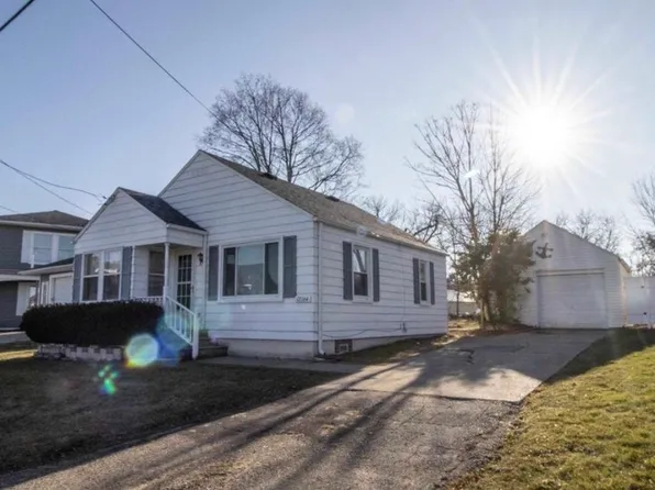 12164 Margaret Dr, Fenton, MI 48430
