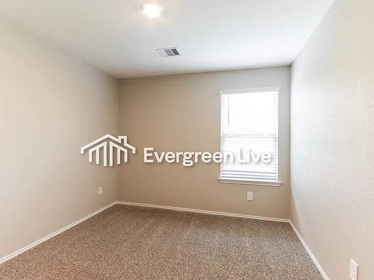 9885 Glen Brook Ln — Photo 10