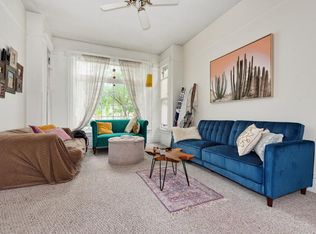 1044 W Montana St, Chicago, IL 60614