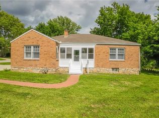 7021 Raytown Rd, Raytown, MO 64133