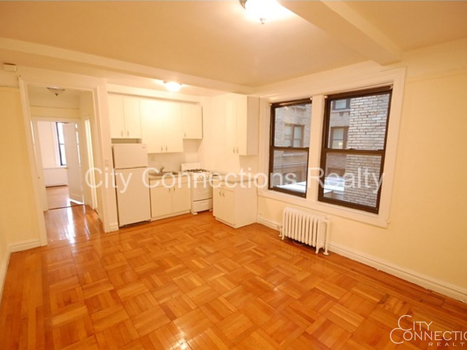 1st image of 305 Lexington Ave APT 3C