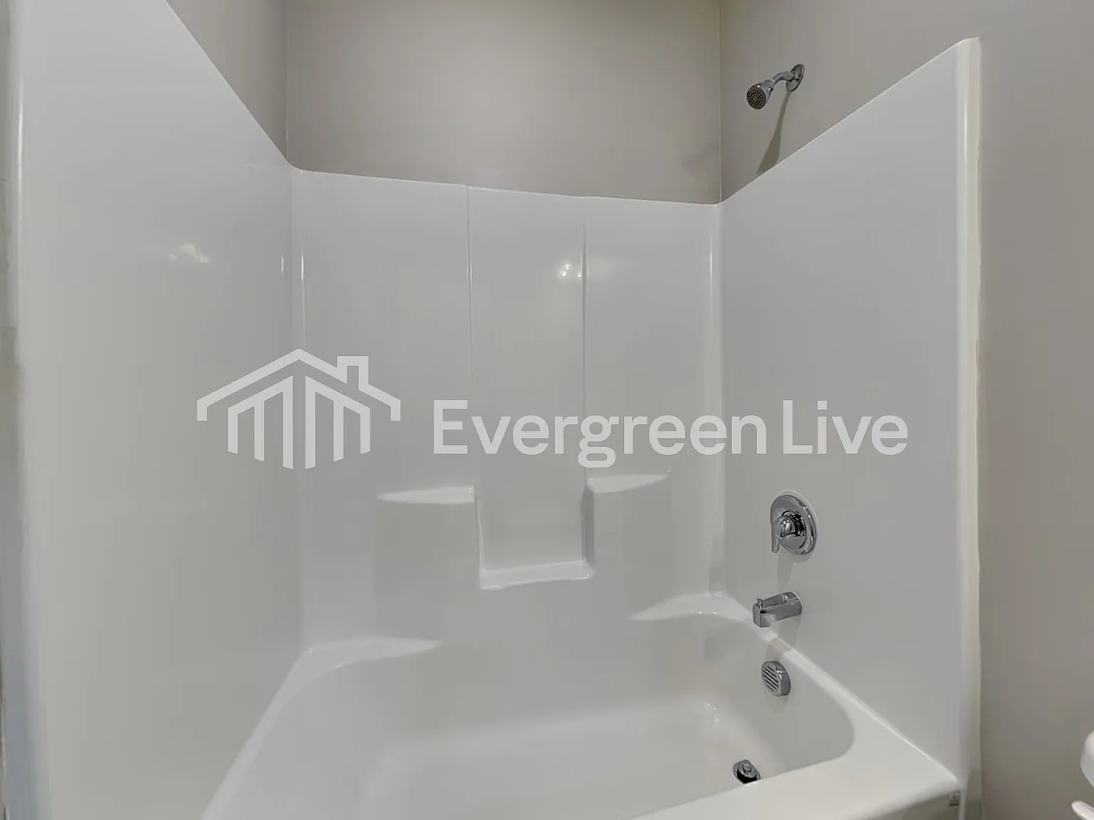4 bed, 3.0 bath, 2180 sqft, $2,195 — Photo 4