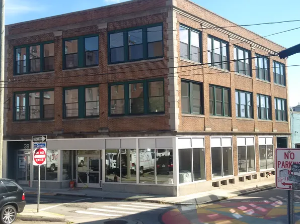 38 Green St #202, New London, CT 06320