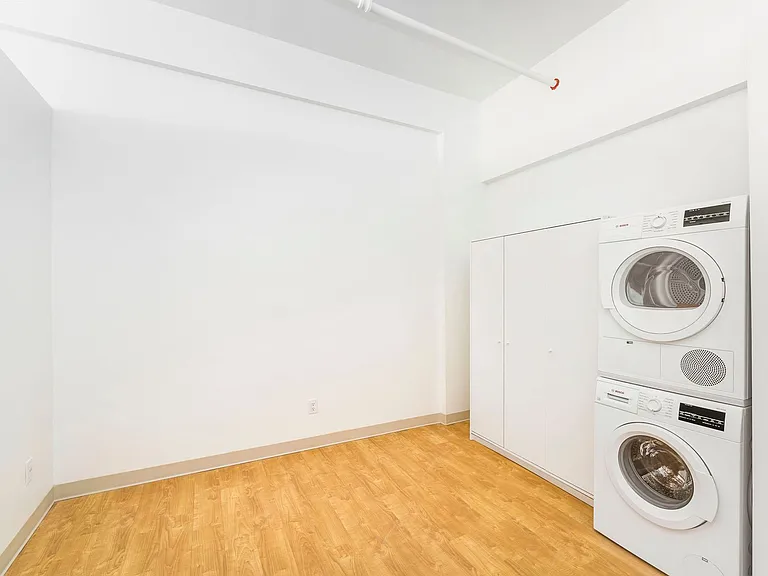 Enger Lofts — Photo 30
