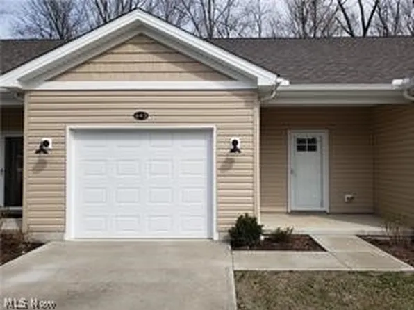 643 Treadway Blvd #S/l-34, Sheffield Lake, OH 44054