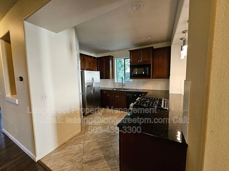 14607 SE Crystal St — Photo 7
