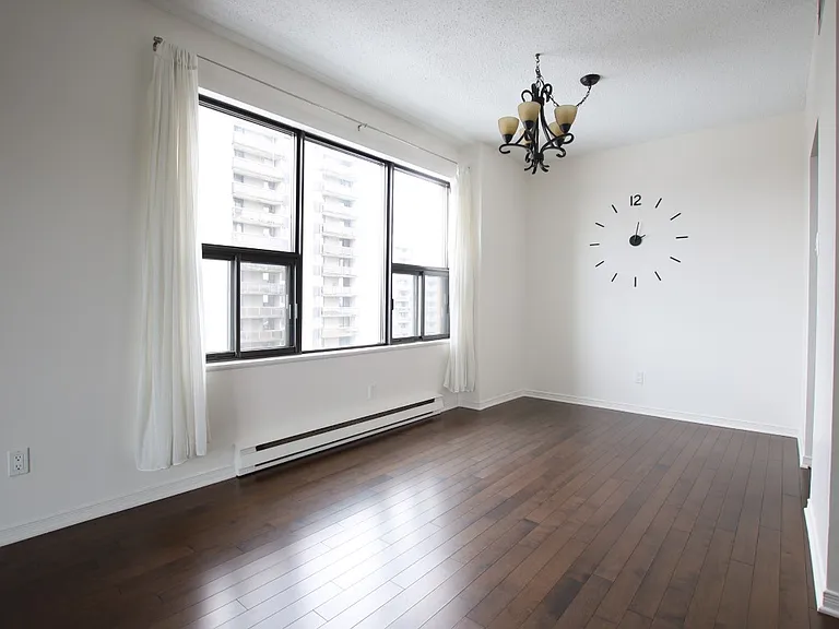 556 Laurier Ave W #1607 — Photo 5