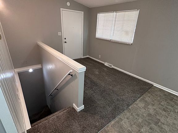 3rd image of 830 N Pershing Ave #834