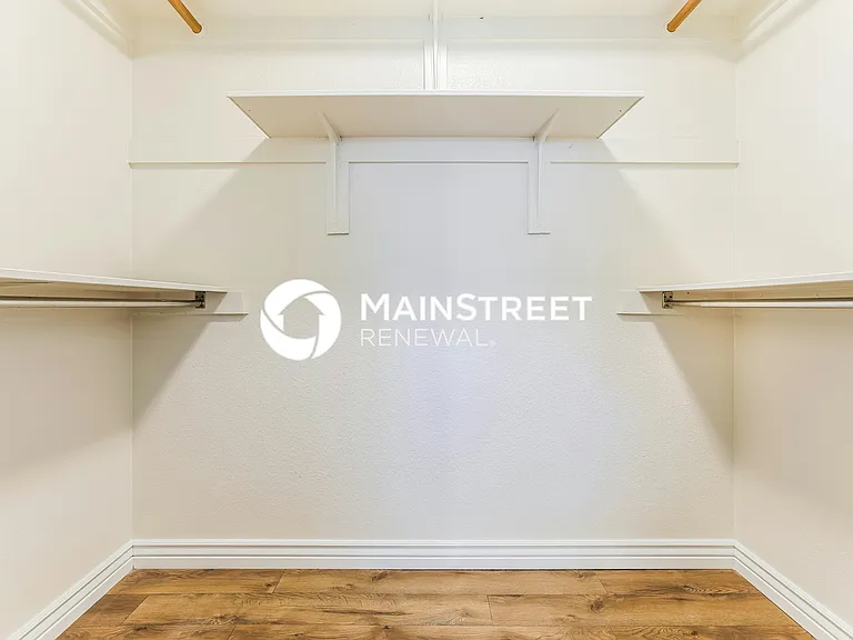 Walk In Closet