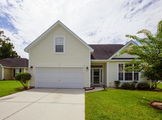 8023 Hyannis Ct, North Charleston, SC 29420