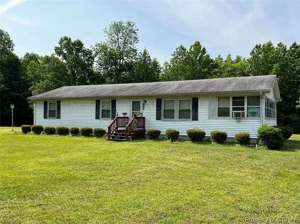 402 Montague Rd, Saluda, VA 23149