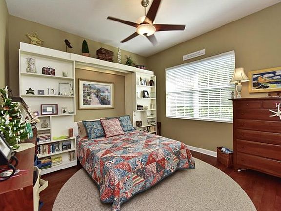 4th image of 102 Burano Ct