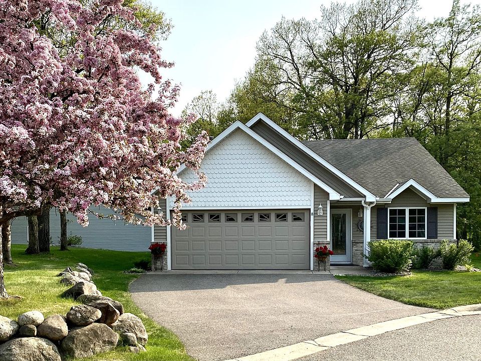 1st image of 215 Buffalo Hills Ln W