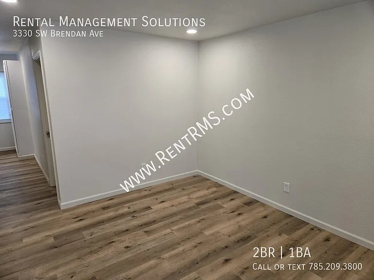 3330 SW Brendan Ave — Photo 3