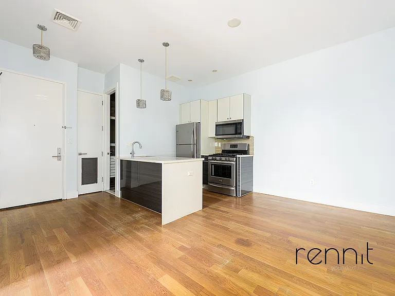10 Locust St #8632R — Photo 1
