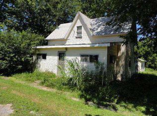 100 E Spruce St, Indianola, IL 61850