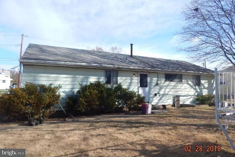 2nd image of 9 Laramoor Dr