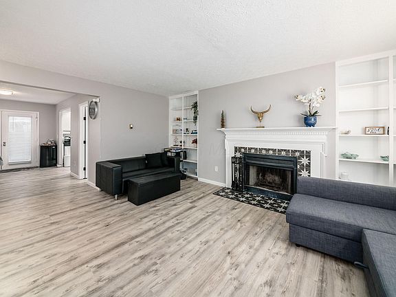 3rd image of 5268 Bethel Woods Dr