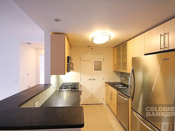 3rd image of 40 W 116th St APT A306
