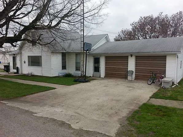 110 S Boggs St, De Graff, OH 43318