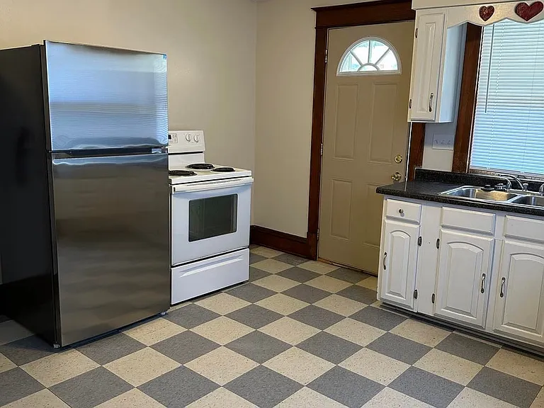 306 E Nuckols St #1 — Photo 12