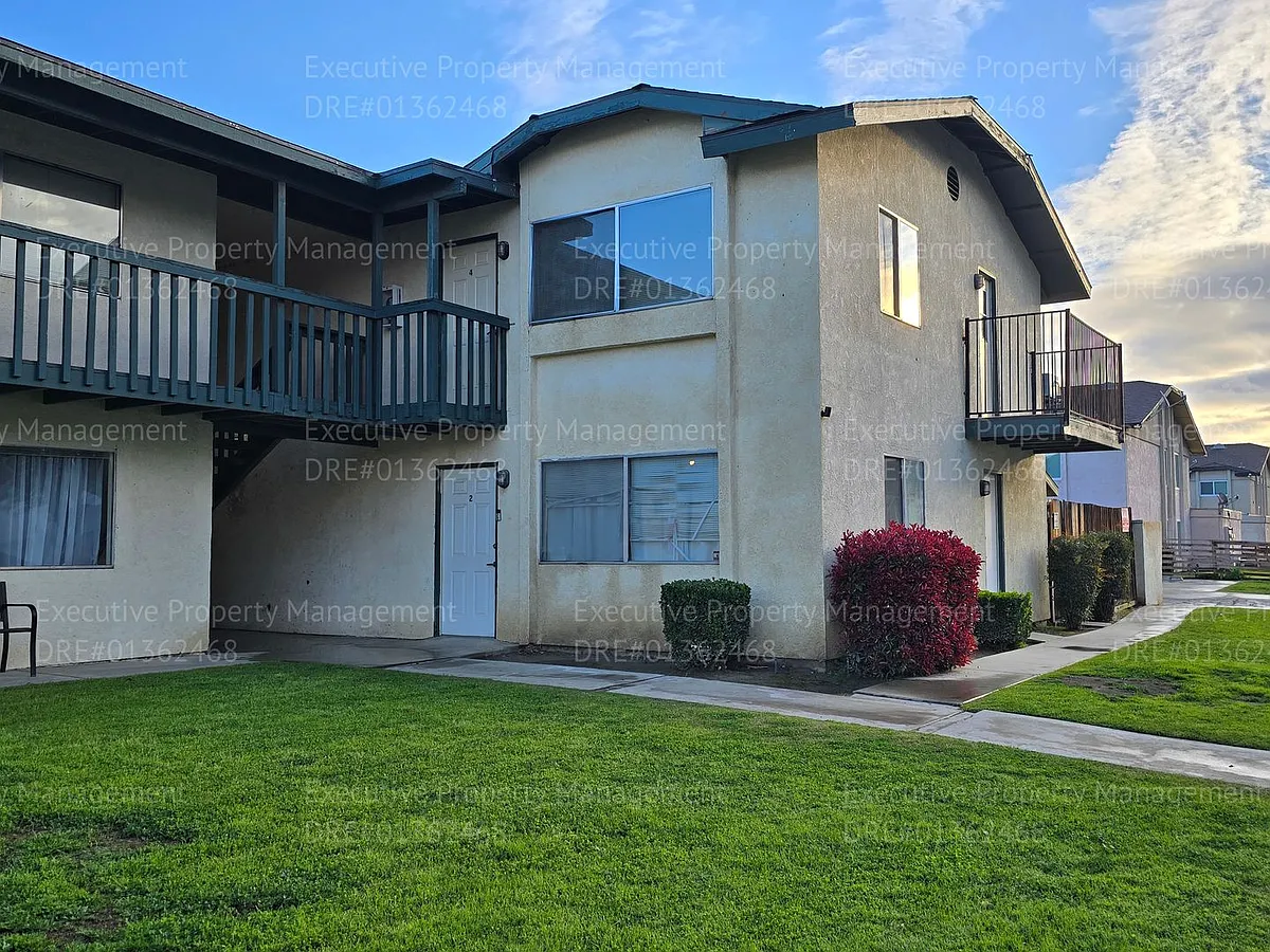 Building Photo - 6304 Castleford St