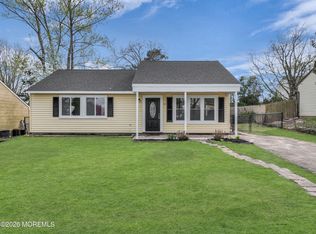 117 Schooner Ave, Barnegat, NJ 08005