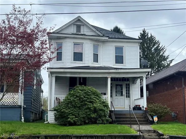 1050 Broadway St, Martins Ferry, OH 43935