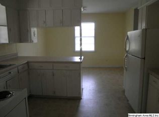 329 E Glade Rd, Anniston, AL 36206