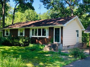 29980 Nathan Ct, Lindstrom, MN 55045